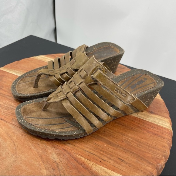 Teva | Cabrillo 3 Wedge Thong Sandal Women's 6 brown green leather 1012149 - Picture 3 of 8